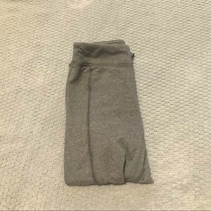 Kohls Grey Heel-Cut Leggings
